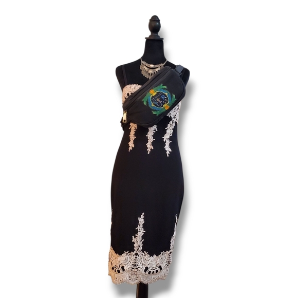 VERSACE Beverly Palm Miami Black Belt Bag with Vibrant Graphic Waist Sling Bag - Picture 7 of 17